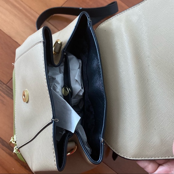 Steve Madden Mini Book Bag! - Picture 3 of 3